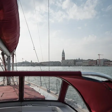 Sailyachtvenice Hotel en barco Venecia