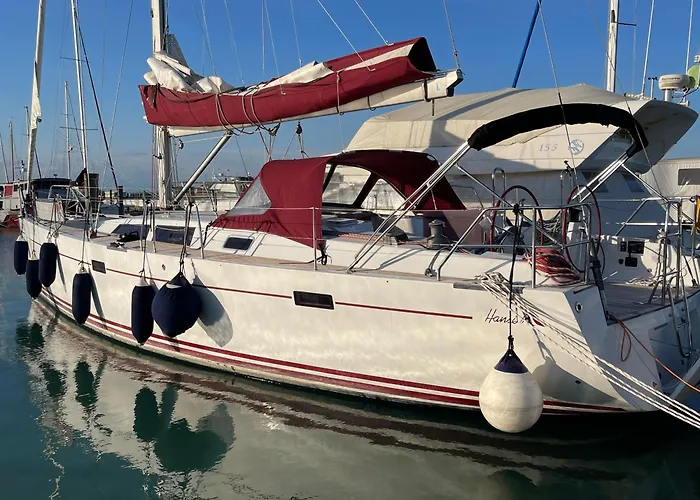 Bateau-hôtel Yachtvenice Sailing Excursion Included *