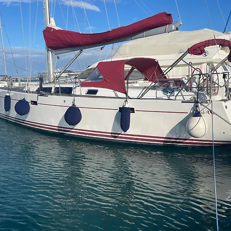 Hop Aboard! Sailing Excursion Included In * Βενετία