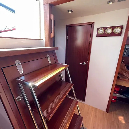 Hop Aboard! Sailing Excursion Included In Βενετία
