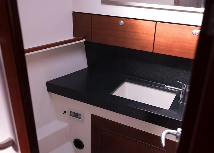 Botel Yachtvenice Sailing Excursion Included