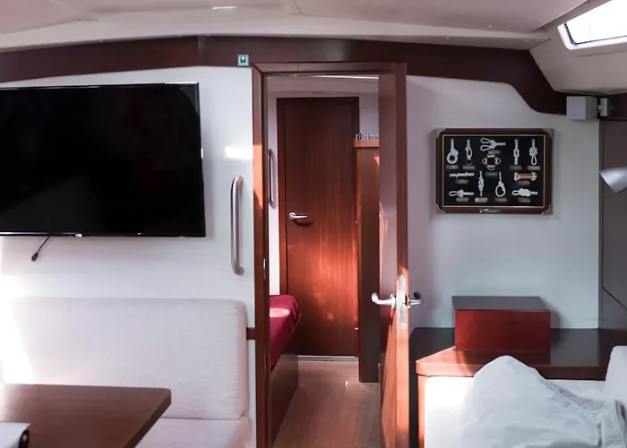 Botel Yachtvenice Sailing Excursion Included *