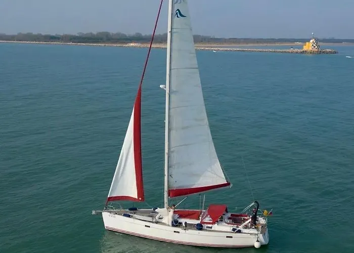 Botel Yachtvenice Sailing Excursion Included *