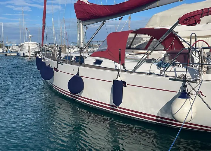 Yachtvenice Sailing Excursion Included ספינת מלון ונציה